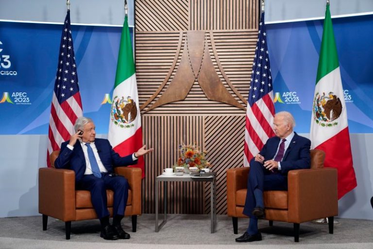 Biden and López Obrador pledge to work on border issues, a major 2024 target for Republicans