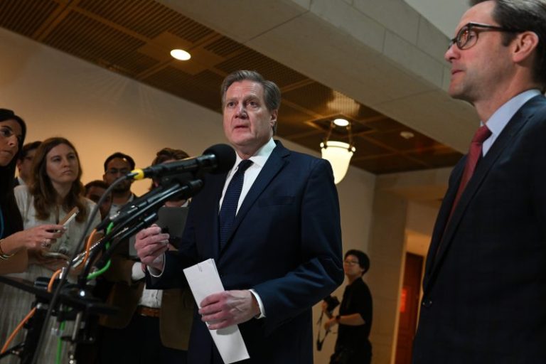 House GOP manage to reauthorize surveillance bill, but divisions remain