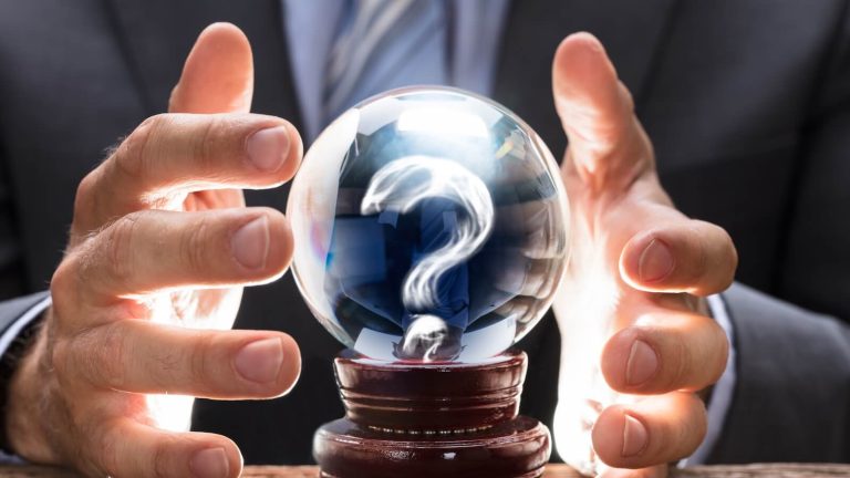 Strategic Chaos or Tactical Goldmine? What QQQ’s Chart is Whispering Right Now